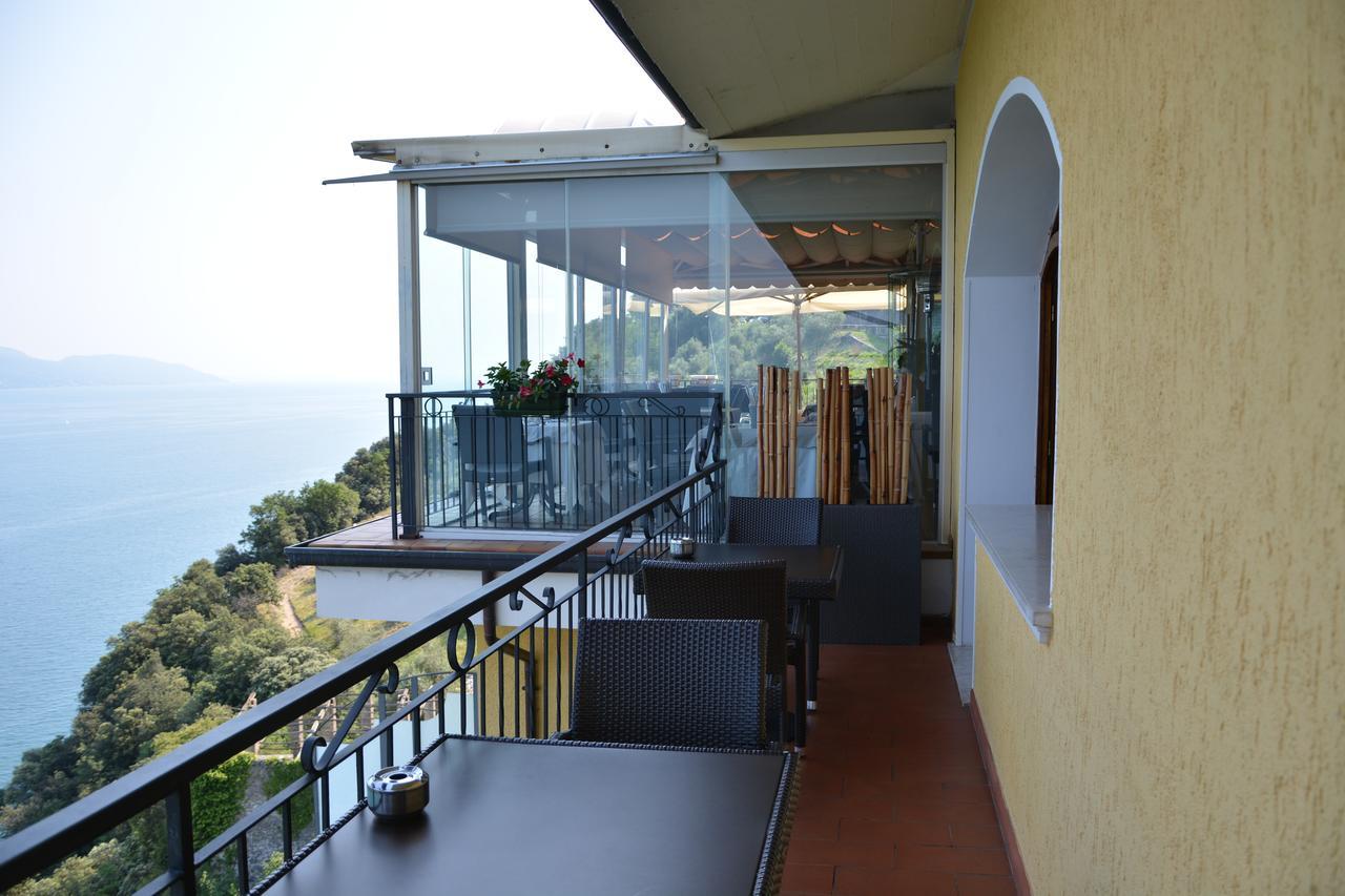 Hotel La Terrazzina Gargnano Esterno foto